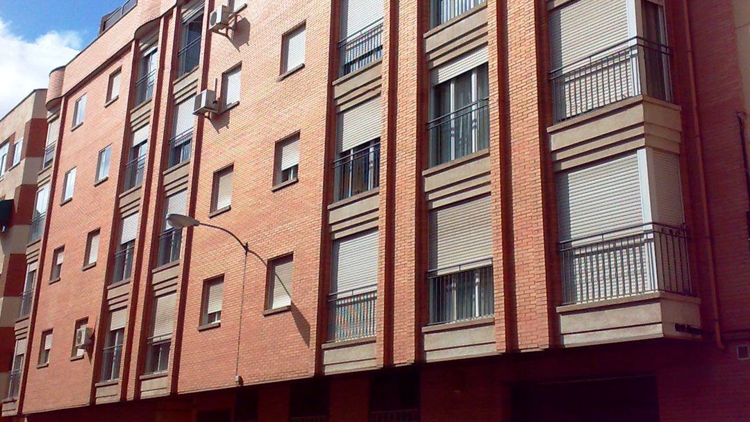 1998-EDIFICIO RESIDENCIAL VPO EN CIUDAD REAL